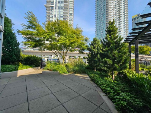 201-691 North Road, Coquitlam, BC - Outdoor