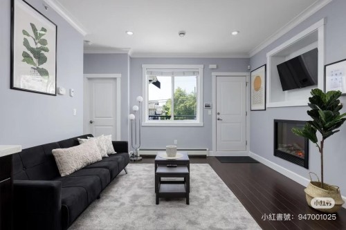 192 44Th Avenue E, Vancouver, BC - Indoor Photo Showing Other Room With Fireplace