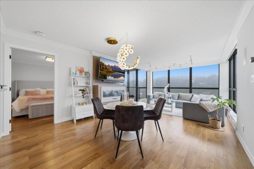 2301-288 Ungless Way, Port Moody, BC - Indoor Photo Showing Dining Room