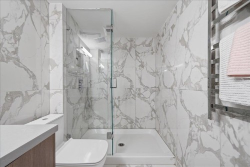 2301-288 Ungless Way, Port Moody, BC - Indoor Photo Showing Bathroom