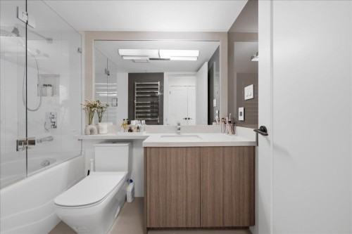 2301-288 Ungless Way, Port Moody, BC - Indoor Photo Showing Bathroom