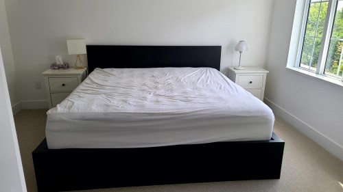 8888 Spires Road, Richmond, BC - Indoor Photo Showing Bedroom