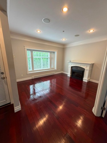 4585 Commercial Street, Vancouver, BC - Indoor Photo Showing Other Room
