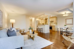 104-518 Moberly Road  Vancouver, BC V5Z 4G3