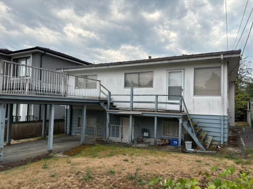 2635 Bobolink Avenue, Vancouver, BC - Outdoor With Deck Patio Veranda