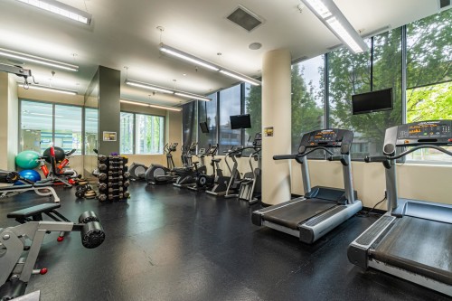 901-7373 Westminster Highway, Richmond, BC - Indoor Photo Showing Gym Room