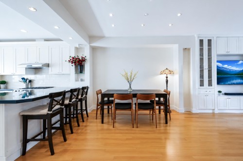 5603 Willow Street, Vancouver, BC - Indoor