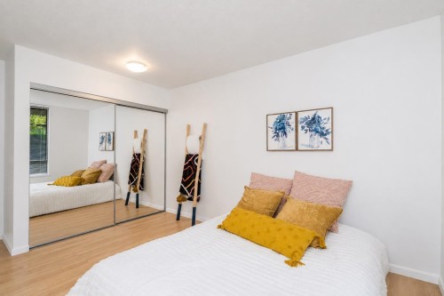 511-7831 Westminster Highway, Richmond, BC - Indoor Photo Showing Bedroom