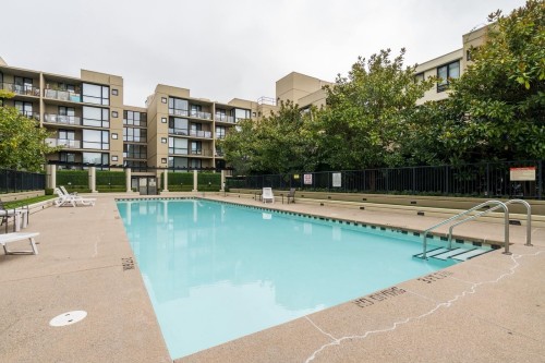 511-7831 Westminster Highway, Richmond, BC - Outdoor With In Ground Pool