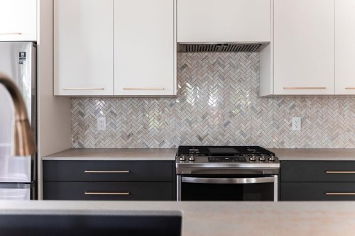 3420 1St Avenue W, Vancouver, BC - Indoor Photo Showing Kitchen With Upgraded Kitchen