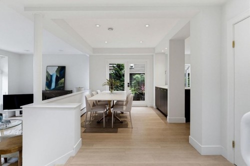3420 1St Avenue W, Vancouver, BC - Indoor