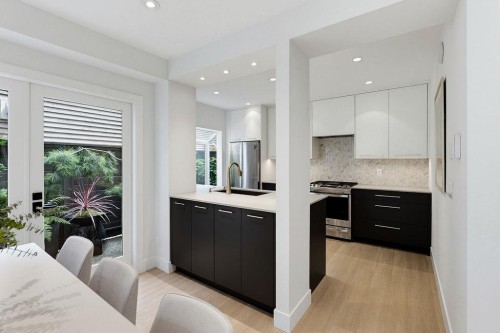 3420 1St Avenue W, Vancouver, BC - Indoor