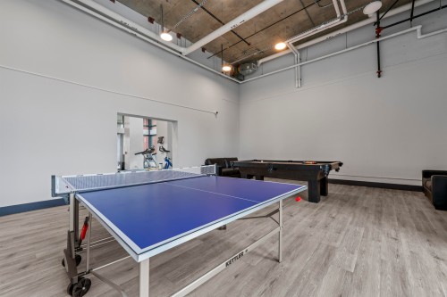 404-518 Whiting Way, Coquitlam, BC - Indoor Photo Showing Other Room
