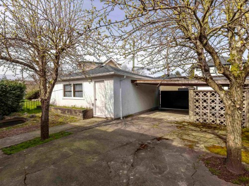 3369 Price Street, Vancouver, BC - Outdoor