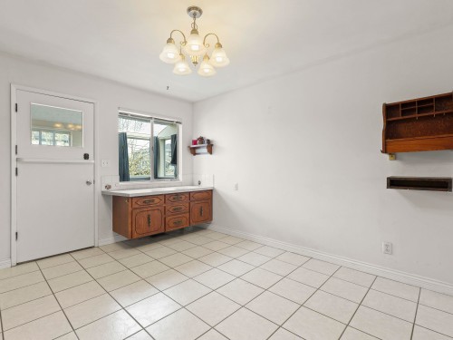 3369 Price Street, Vancouver, BC - Indoor Photo Showing Other Room