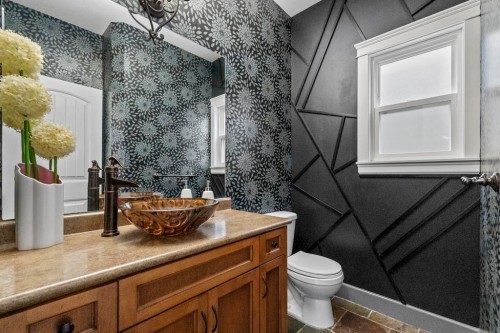 24699 103A Avenue, Maple Ridge, BC - Indoor Photo Showing Bathroom