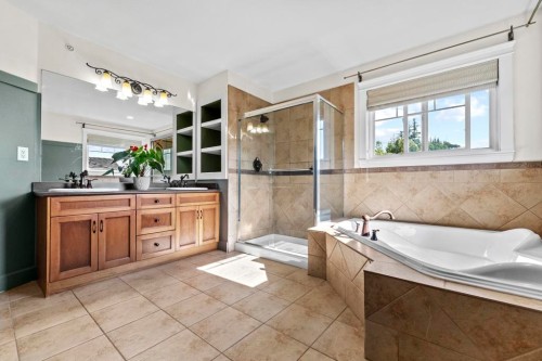 24699 103A Avenue, Maple Ridge, BC - Indoor Photo Showing Bathroom