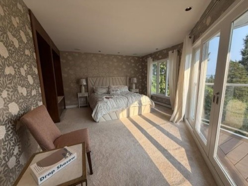 4468 Stone Crescent, West Vancouver, BC - Indoor Photo Showing Bedroom