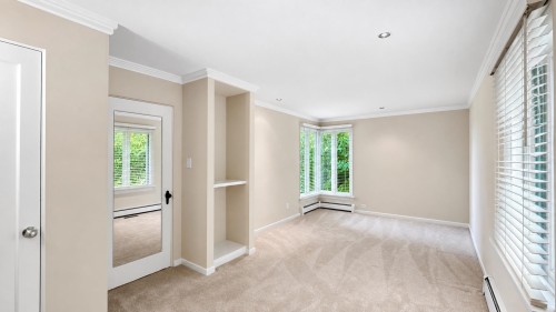 4468 Stone Crescent, West Vancouver, BC - Indoor Photo Showing Other Room