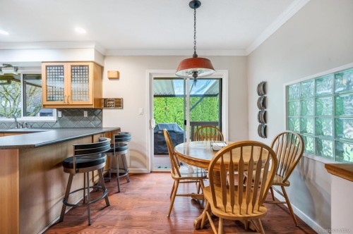 7720 Waterton Drive, Richmond, BC - Indoor Photo Showing Dining Room