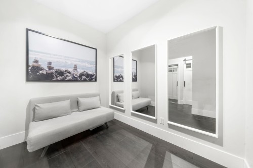 404-5605 Hampton Place, Vancouver, BC - Indoor Photo Showing Other Room