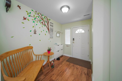 11 Harbour Place, Port Moody, BC - Indoor Photo Showing Other Room