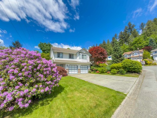 11 Harbour Place, Port Moody, BC - Outdoor With Facade