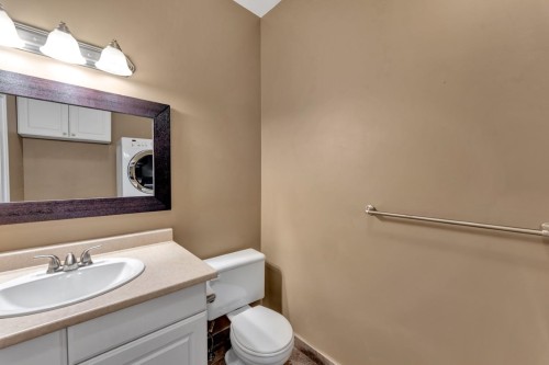 20135 121St Avenue, Maple Ridge, BC - Indoor Photo Showing Bathroom