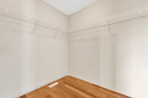 20135 121St Avenue, Maple Ridge, BC - Indoor With Storage