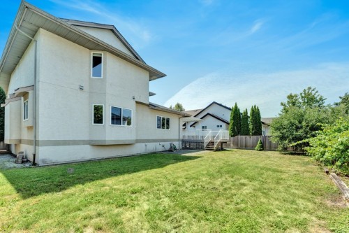 20135 121St Avenue, Maple Ridge, BC - Outdoor