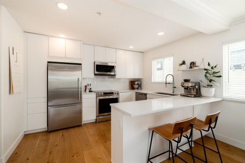 2042 Triumph Street, Vancouver, BC 