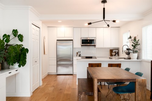 2042 Triumph Street, Vancouver, BC 