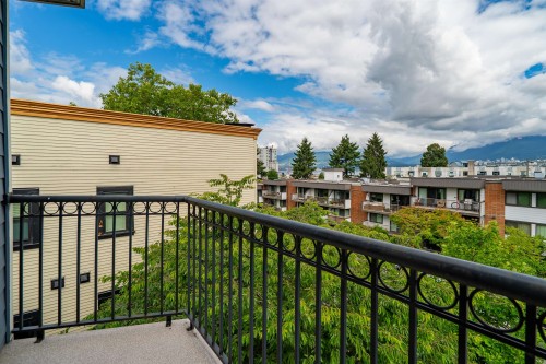 2042 Triumph Street, Vancouver, BC 