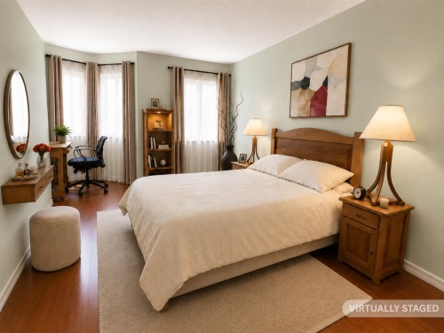 303-9890 Manchester Drive, Burnaby, BC - Indoor Photo Showing Bedroom