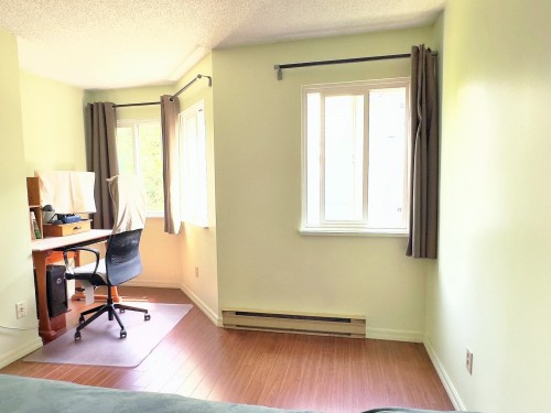 303-9890 Manchester Drive, Burnaby, BC - Indoor