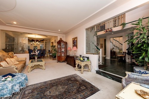 1548 Parkway Boulevard, Coquitlam, BC - Indoor