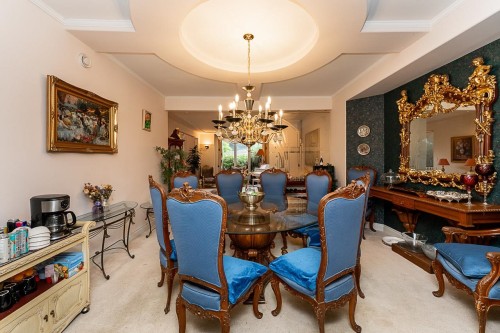 1548 Parkway Boulevard, Coquitlam, BC - Indoor Photo Showing Dining Room