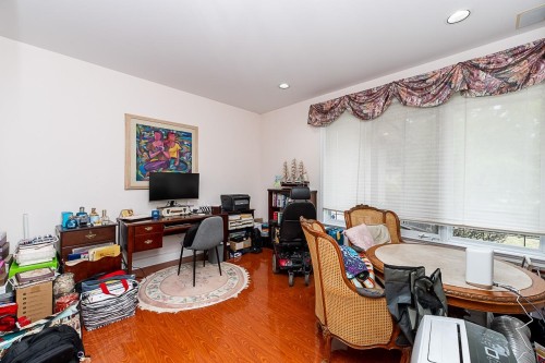 1548 Parkway Boulevard, Coquitlam, BC - Indoor Photo Showing Other Room