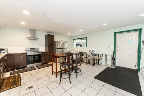 1548 Parkway Boulevard, Coquitlam, BC - Indoor Photo Showing Other Room
