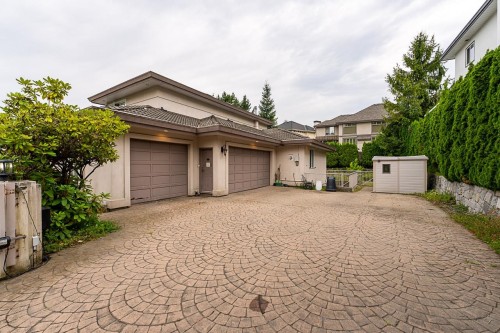 1548 Parkway Boulevard, Coquitlam, BC - Outdoor