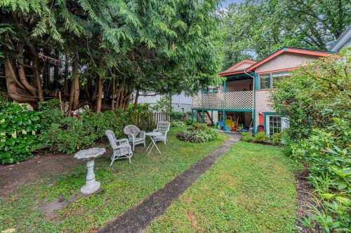 956 21St Avenue E, Vancouver, BC - Outdoor