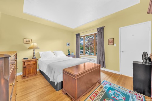 956 21St Avenue E, Vancouver, BC - Indoor Photo Showing Bedroom