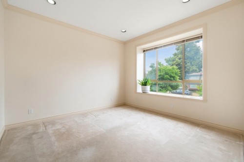 6520 Doman Street, Vancouver, BC - Indoor Photo Showing Other Room