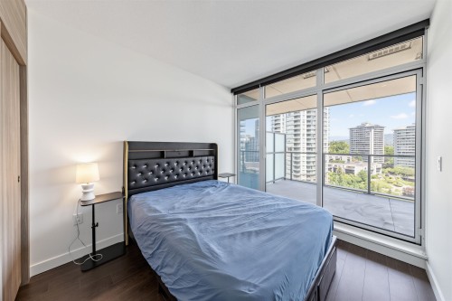 1205-4880 Lougheed Highway, Burnaby, BC - Indoor Photo Showing Bedroom