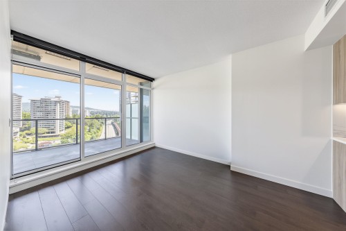 1205-4880 Lougheed Highway, Burnaby, BC - Indoor Photo Showing Other Room