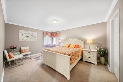 2445 Mowat Place, North Vancouver, BC - Indoor Photo Showing Bedroom