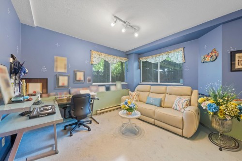 2445 Mowat Place, North Vancouver, BC - Indoor