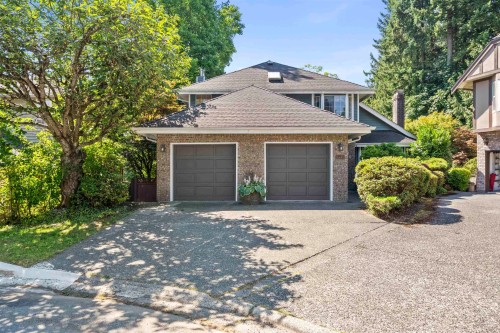 2445 Mowat Place, North Vancouver, BC - Outdoor
