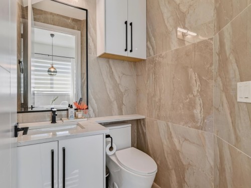 2977 42Nd Avenue E, Vancouver, BC - Indoor Photo Showing Bathroom