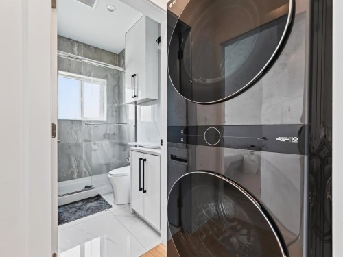 2977 42Nd Avenue E, Vancouver, BC - Indoor Photo Showing Laundry Room